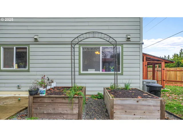 $599,000 | 33410 Meadowbrook Drive, Scappoose, OR 97056