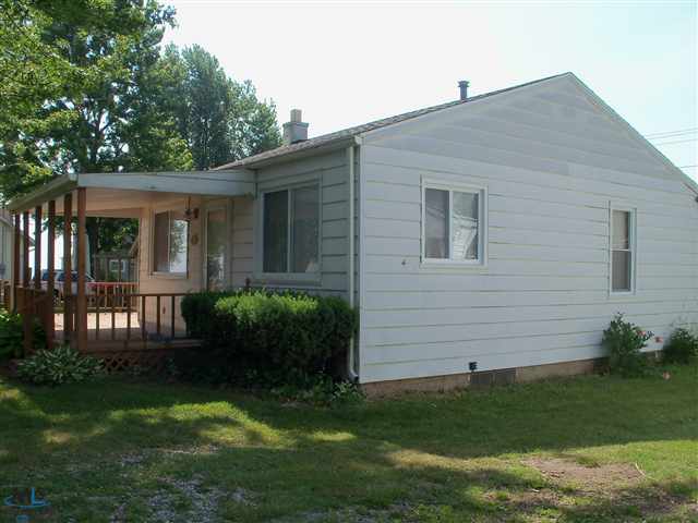 7392 Crest Road Lexington, MI 48450 - Photo 6 of 11 31107391-5.JPG