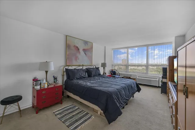 $340,000 | 4800 South Chicago Beach Drive, Unit 1701N, Chicago, IL 60615
