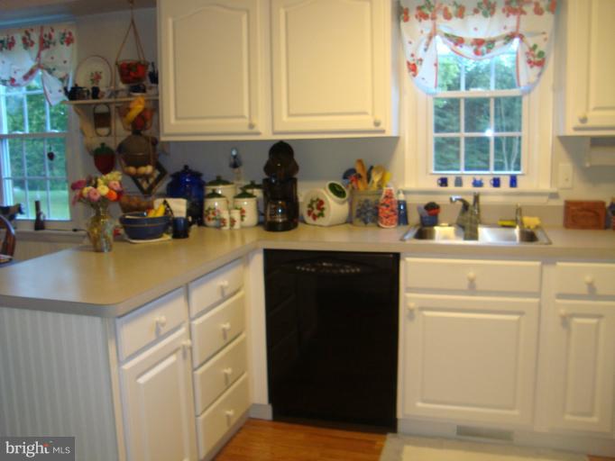 1203 Ridge Road Pylesville, MD 21132 - Photo 4 of 16 Kitchen