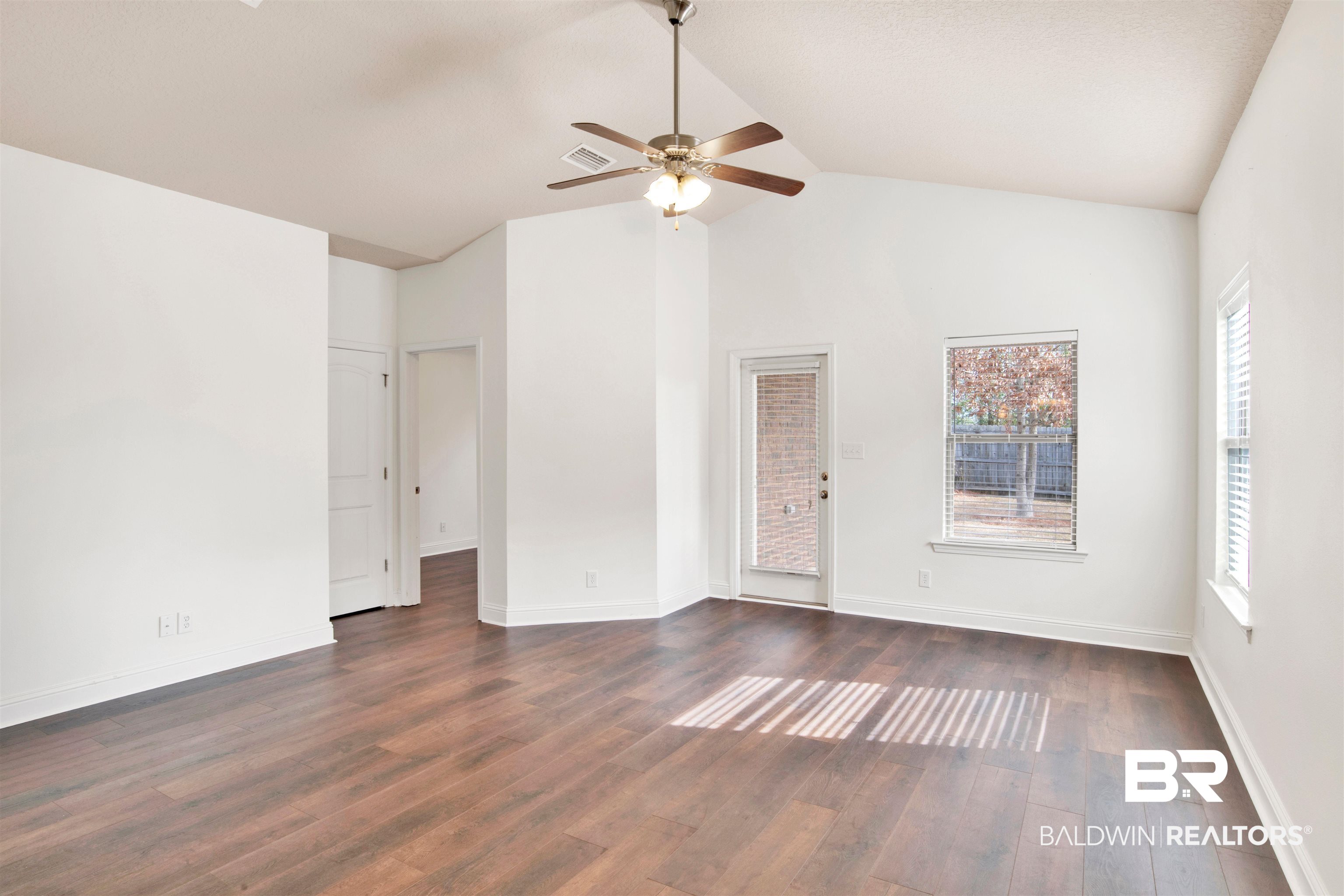 10638 Orkney Way Daphne, AL 36527 - Photo 11 of 28