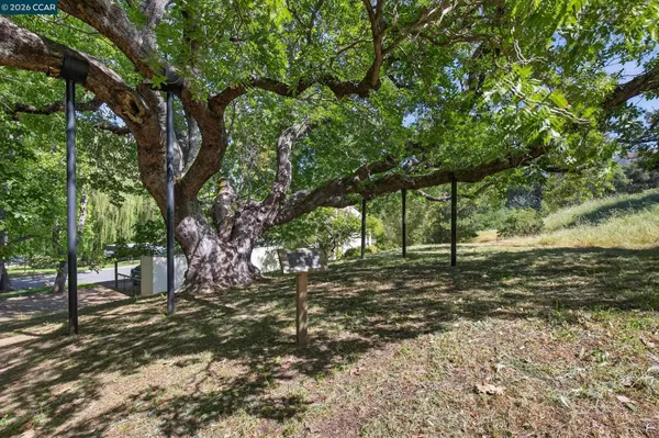 $348,880 | 1621 Ptarmigan Drive, Unit 2A, Walnut Creek, CA 94595