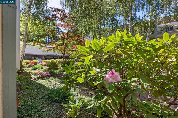 $348,880 | 1621 Ptarmigan Drive, Unit 2A, Walnut Creek, CA 94595