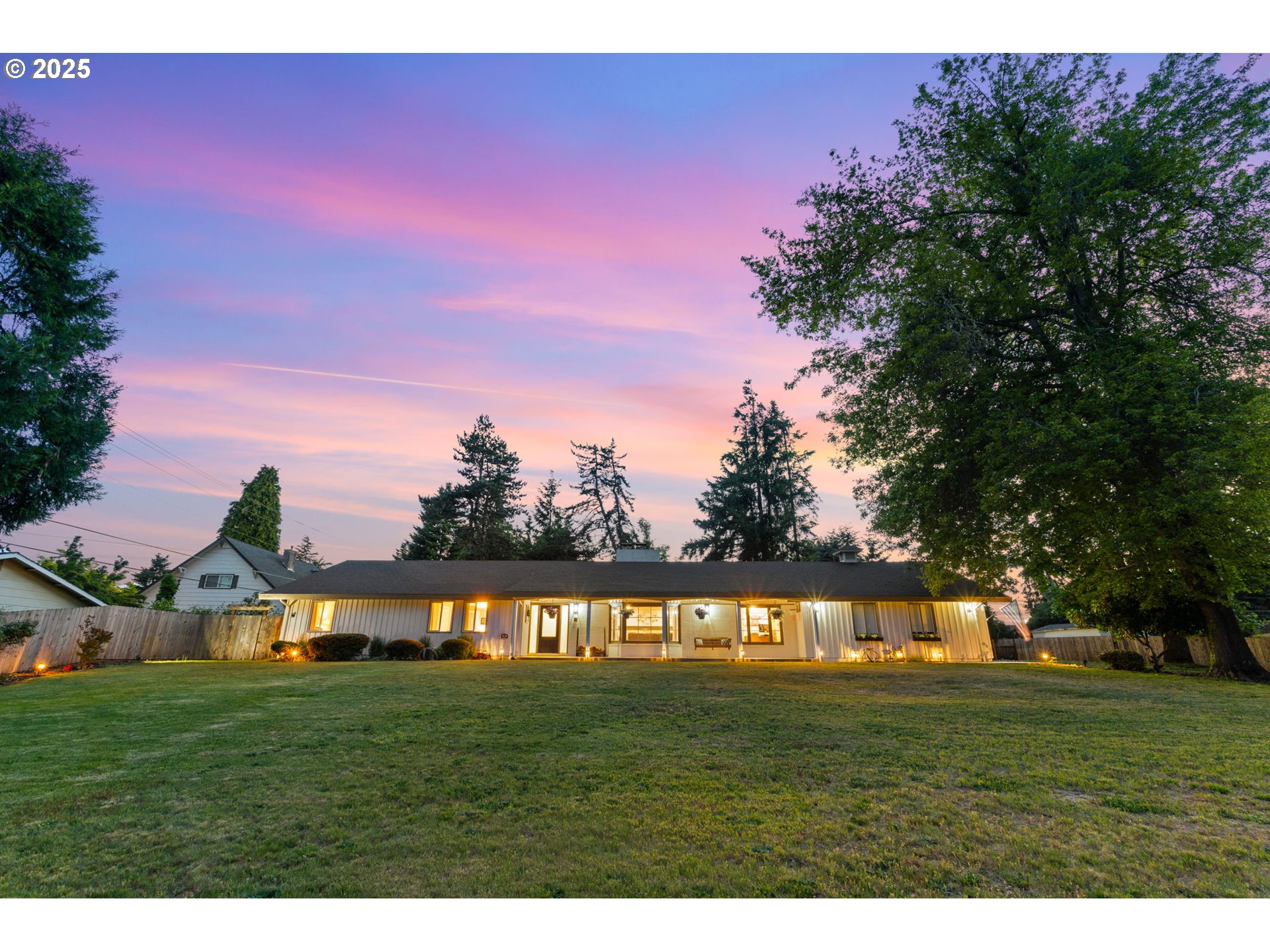 929 South River Road Cottage Grove, OR 97424 - Photo 1 of 48 Gallery Image 1