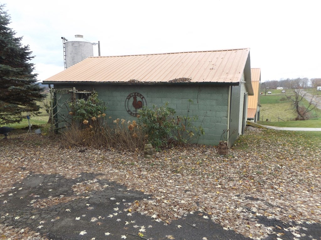 1071 Winding Ridge Road Hillsville, VA 24343 - Photo 50 of 59 Gallery Image 50