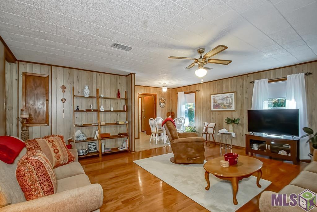 38300 Reinninger Road Denham Springs, LA 70706 - Photo 6 of 21