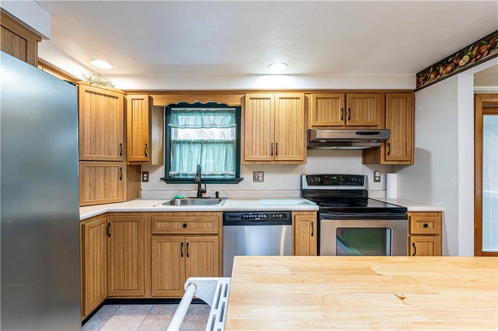 687 Middletown Road New Stanton, PA 15672 - Photo 21 of 42 Kitchen, island is moveable