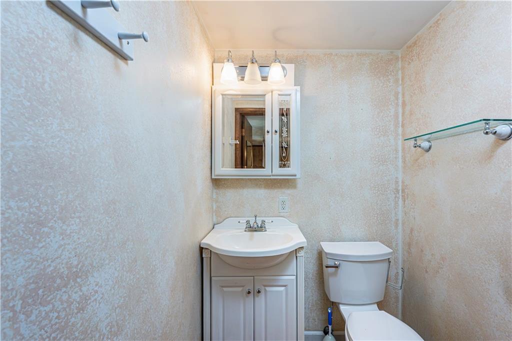 687 Middletown Road New Stanton, PA 15672 - Photo 32 of 42