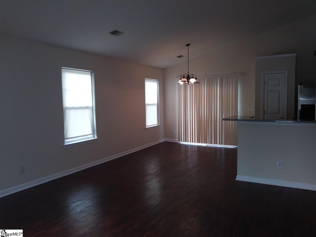 204 Hampton Ridge Drive Greer, SC 29651 - Photo 4 of 8 Gallery Image 4