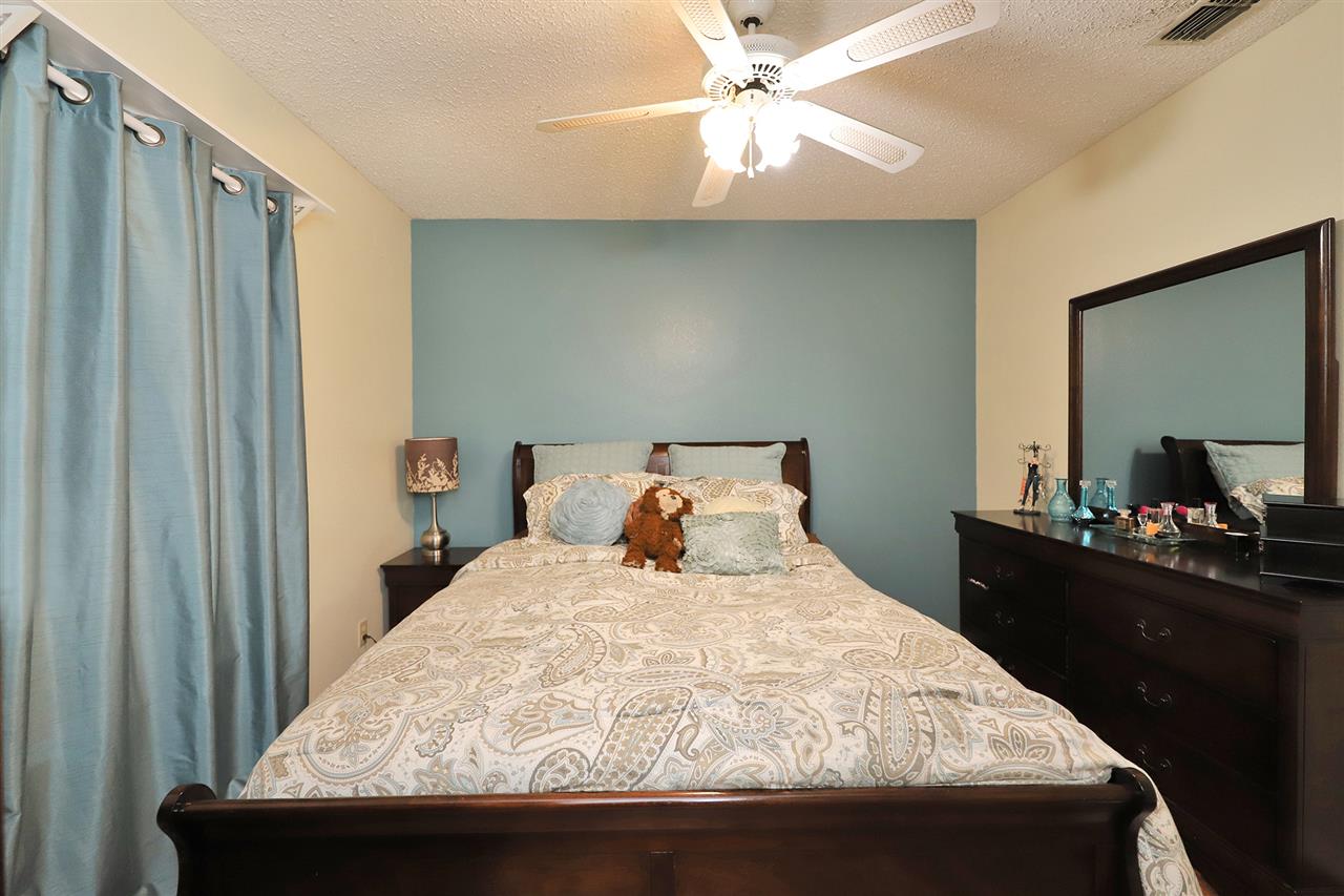 9814 Center Road Laredo, TX 78045 - Photo 8 of 13 Gallery Image 8