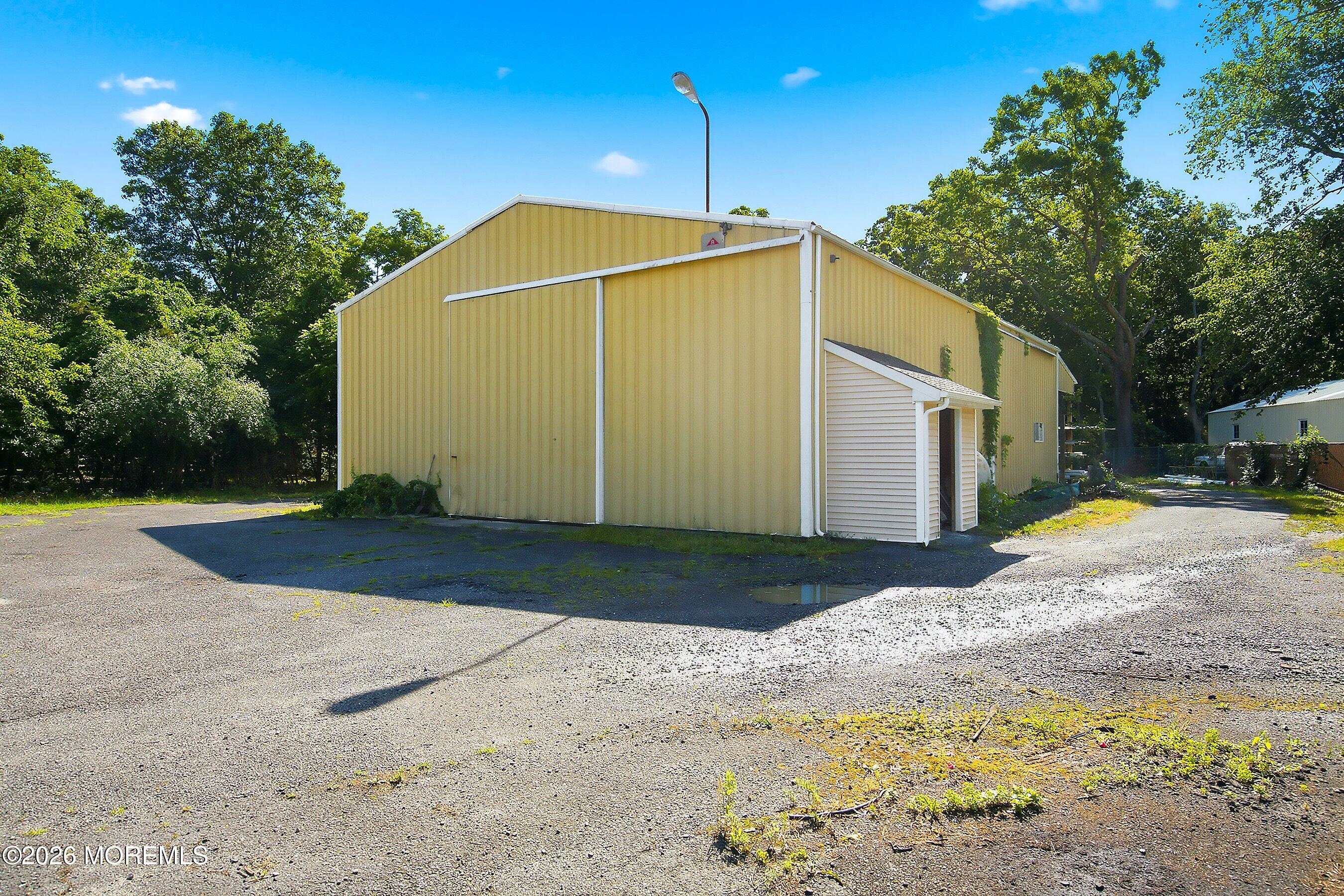 1198 Maxim Southard Road Howell, NJ 07731 - Photo 35 of 40 34-Barn 1