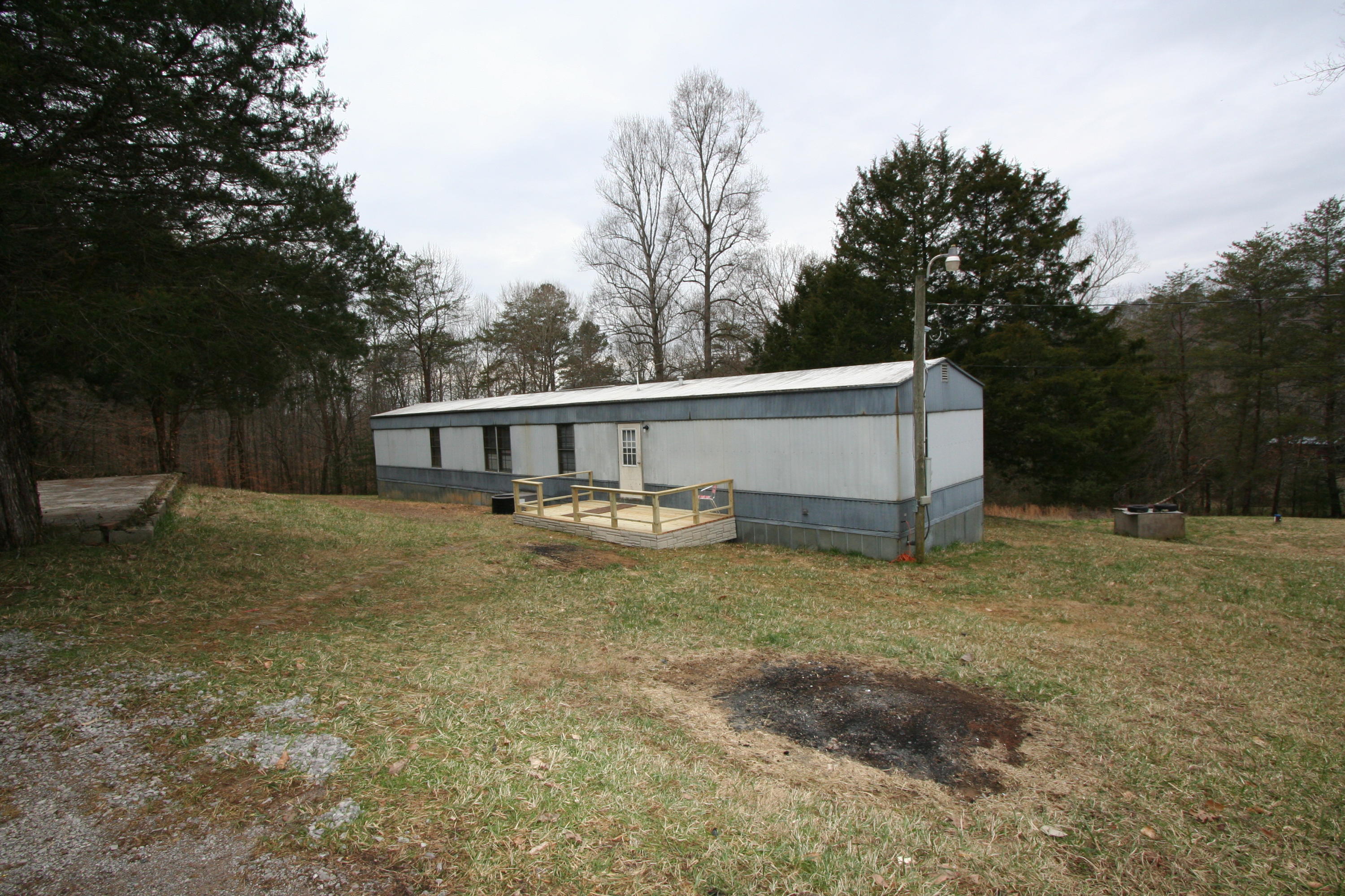 1172 Bull Run Road Luttrell, TN 37779 - Photo 4 of 21 Rear Deck Left Side
