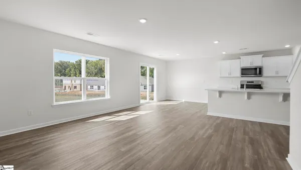 $289,500 | 105 Pebble Crk Court, Greenwood, SC 29646