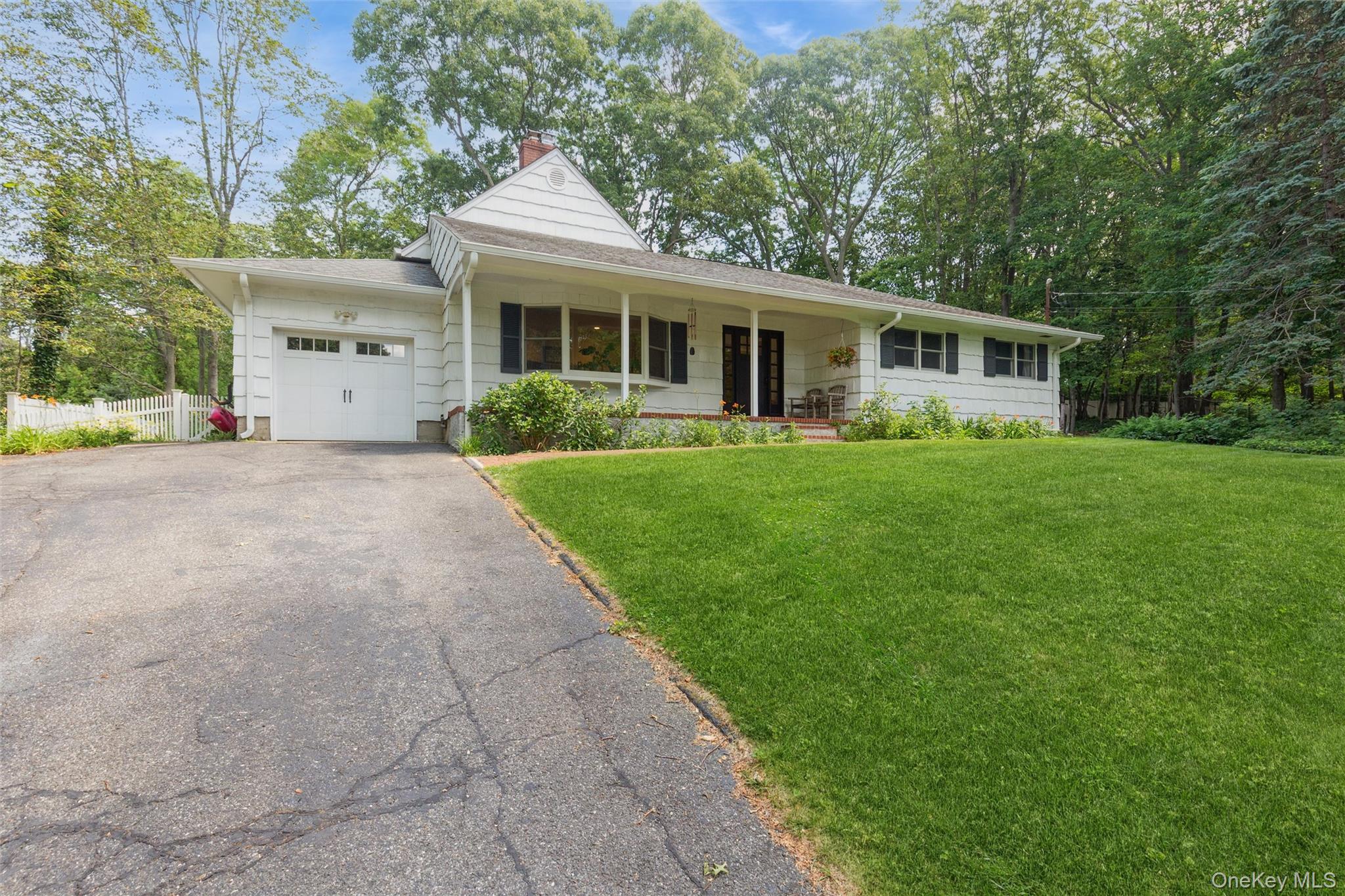 23 Eastwood Road Miller Place, NY 11764 - Photo 3 of 28