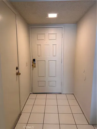 $3,200 | 4832 King Circle, Unit D, Huntington Beach, CA 92649