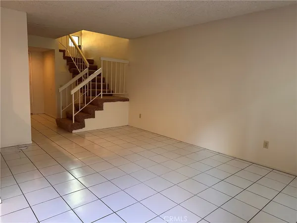 $3,200 | 4832 King Circle, Unit D, Huntington Beach, CA 92649