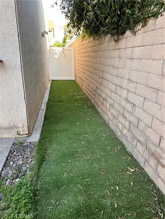 $3,200 | 4832 King Circle, Unit D, Huntington Beach, CA 92649