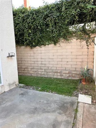 $3,200 | 4832 King Circle, Unit D, Huntington Beach, CA 92649