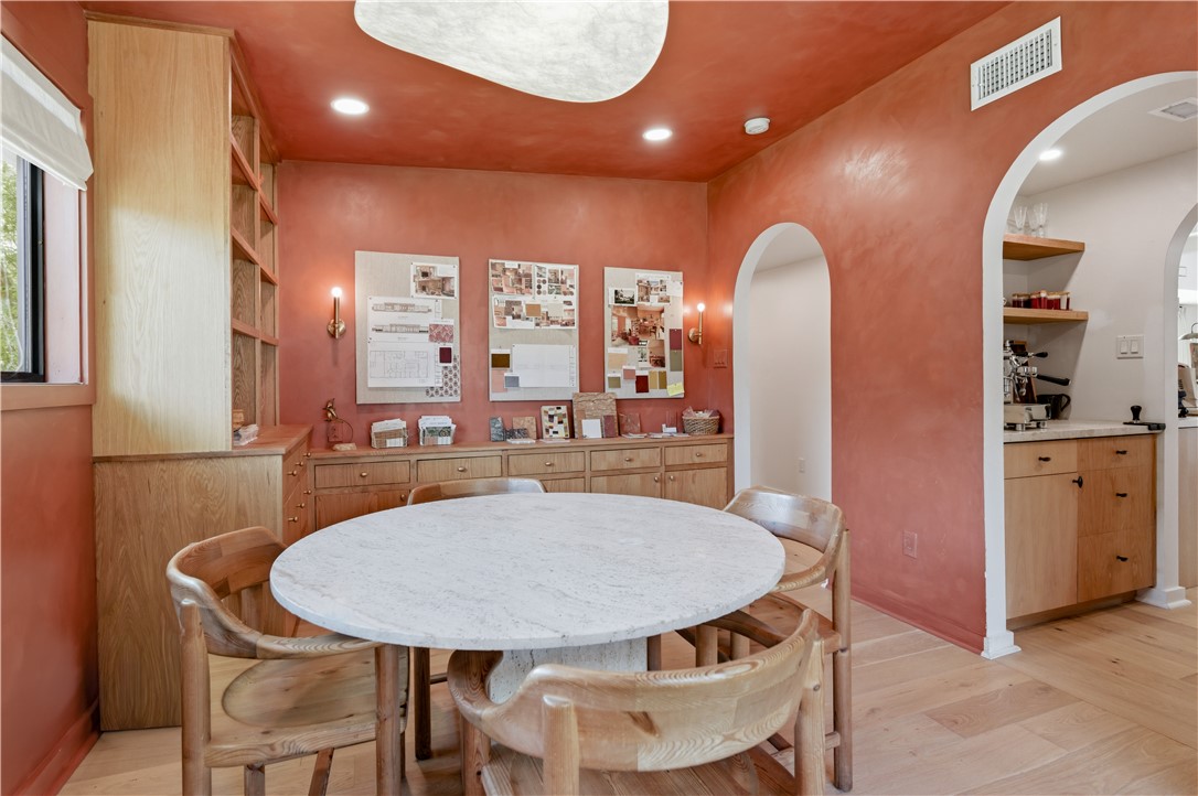 805 Vine Street Bryan, TX 77802 - Photo 20 of 45 Office just off butler's pantry