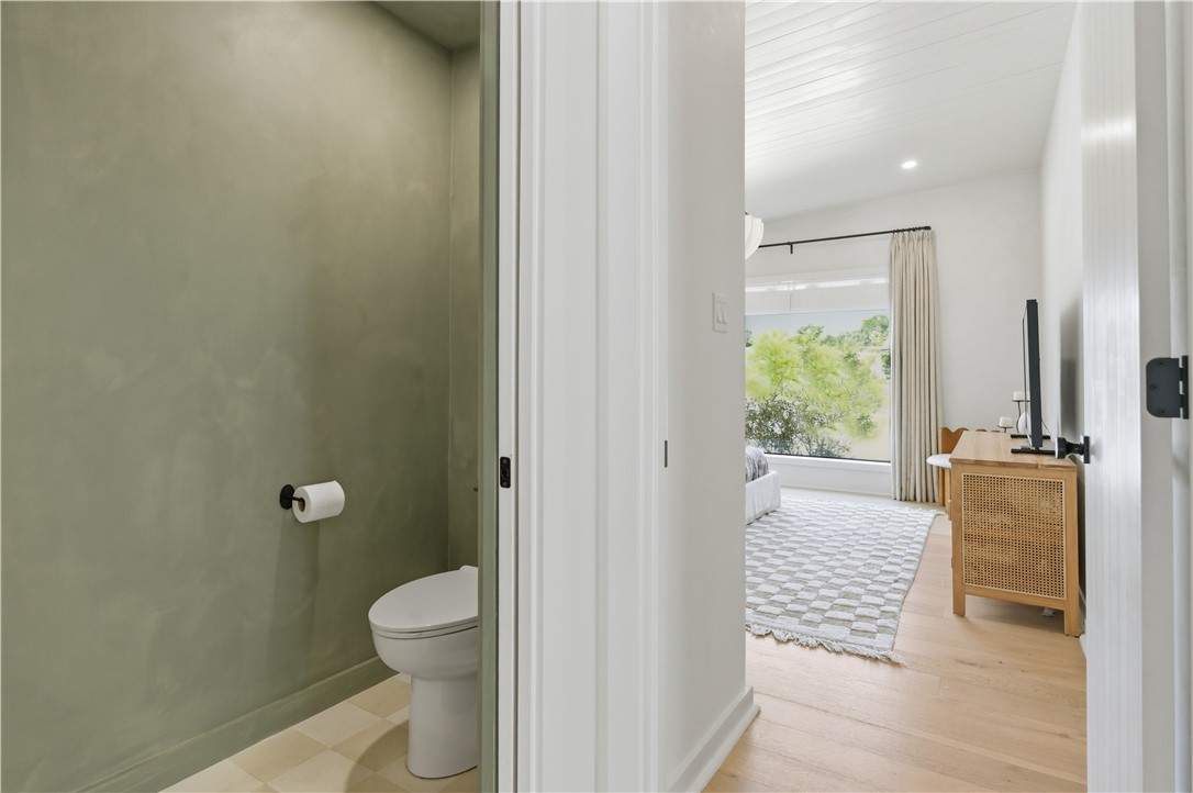 805 Vine Street Bryan, TX 77802 - Photo 35 of 45 Half bath just off living room