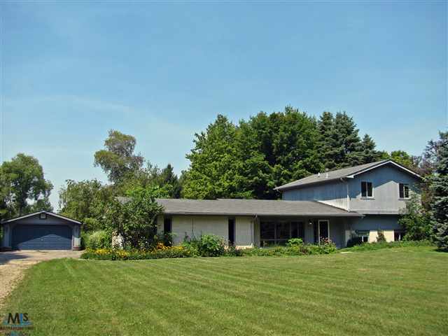 3116 Lake George Road Oakland, MI 48363 - Photo 1 of 30 31107984.JPG