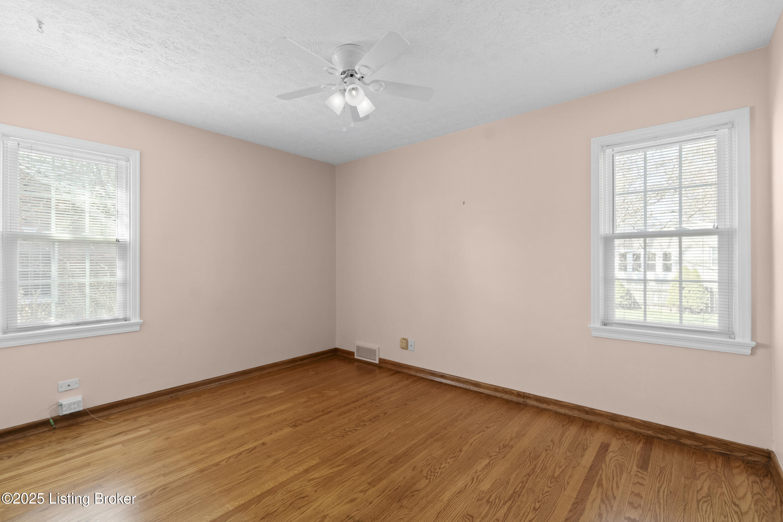 218 Brunswick Road Louisville, KY 40207 - Photo 20 of 48 dsc03342