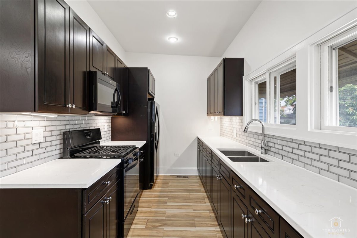 2617 North Springfield Avenue Chicago, IL 60647 - Photo 18 of 37