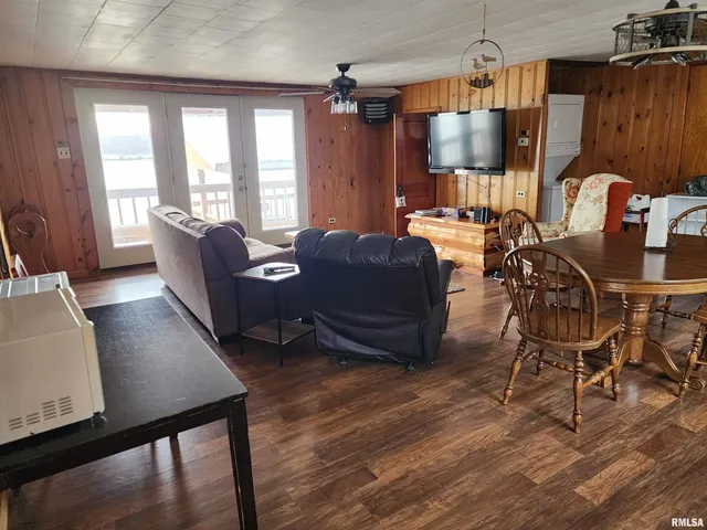 $110,000 | 12 Cedar Point Drive, Cave In Rock, IL 62919