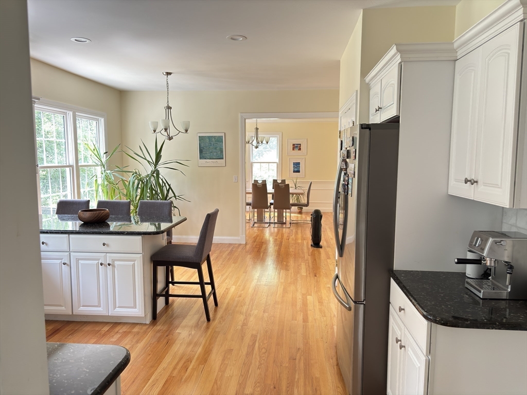 135 Shawsheen Road Bedford, MA 01730 - Photo 7 of 33
