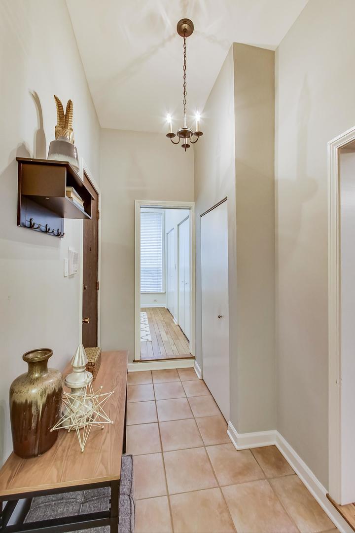 2033 North Racine Avenue, Unit 2C Chicago, IL 60614 - Photo 15 of 18