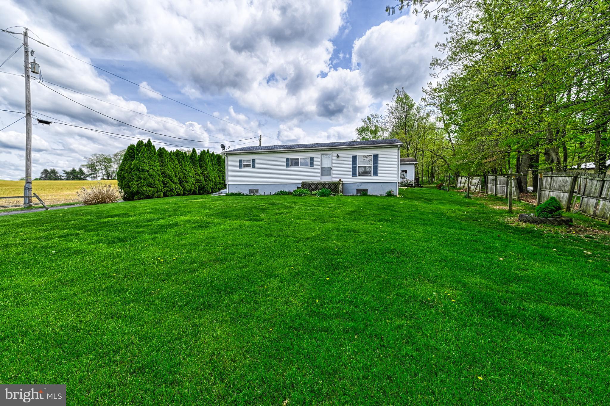 1232 Brown Road Spring Grove, PA 17362 - Photo 4 of 42