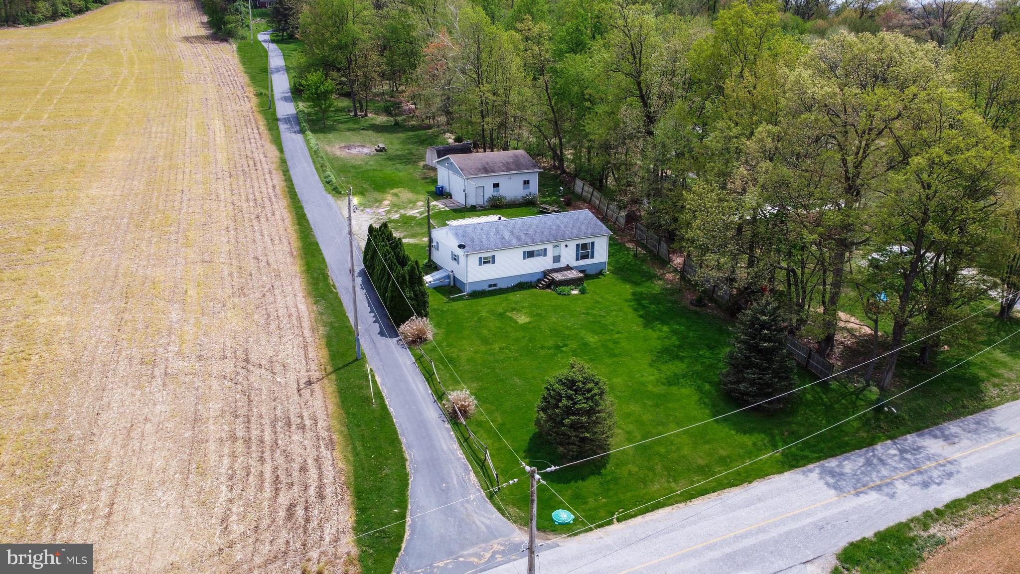 1232 Brown Road Spring Grove, PA 17362 - Photo 8 of 42