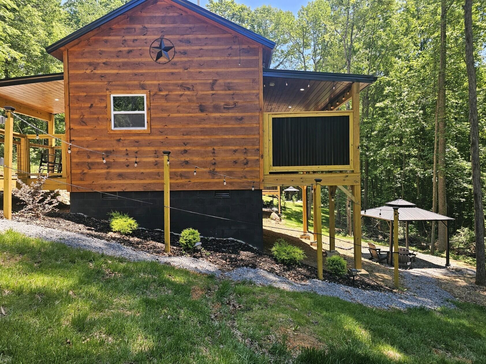 3310 Whaley Road Sevierville, TN 37876 - Photo 2 of 7
