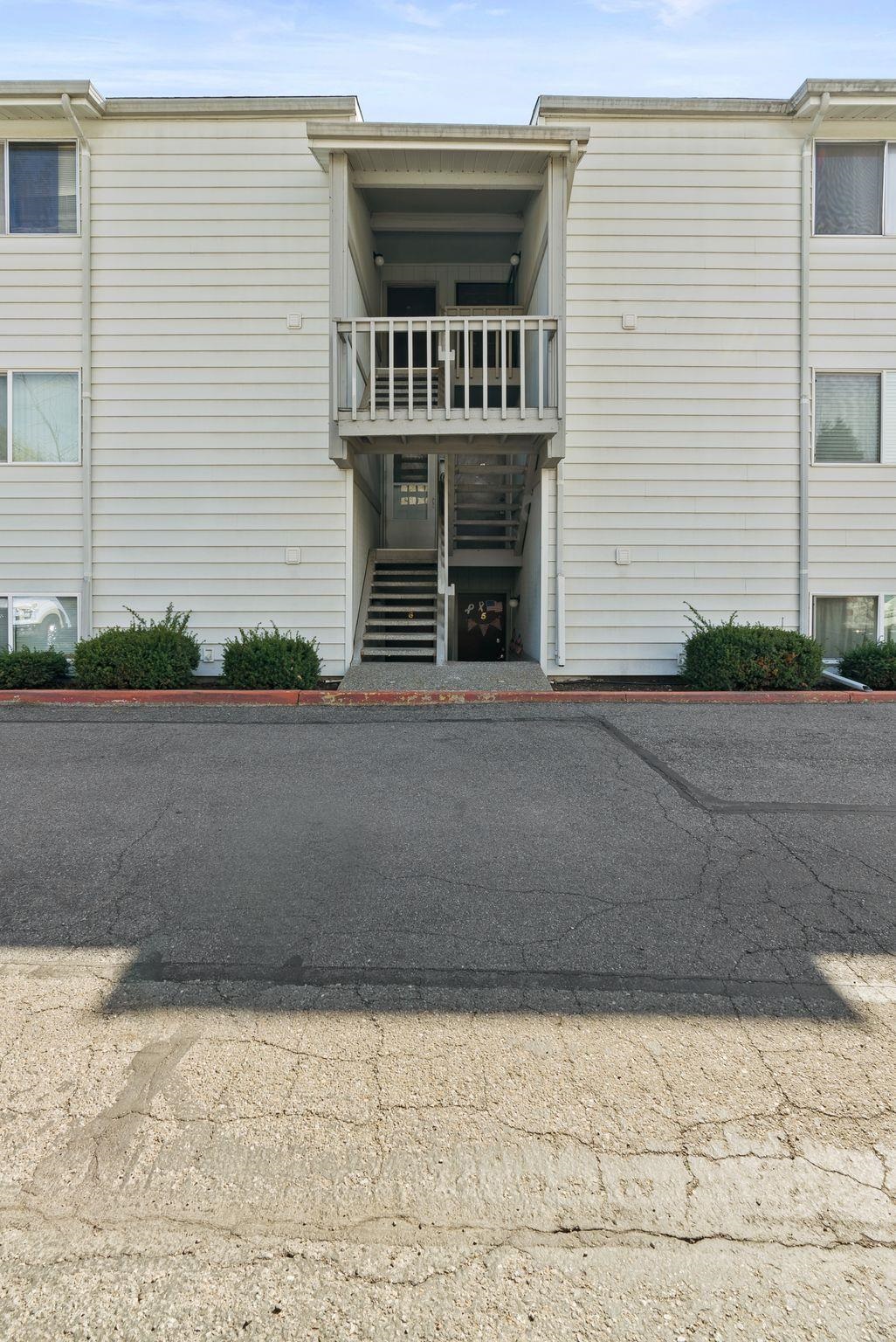 310 North Raymond Road, Unit D7 Spokane Valley, WA 99206 - Photo 2 of 19