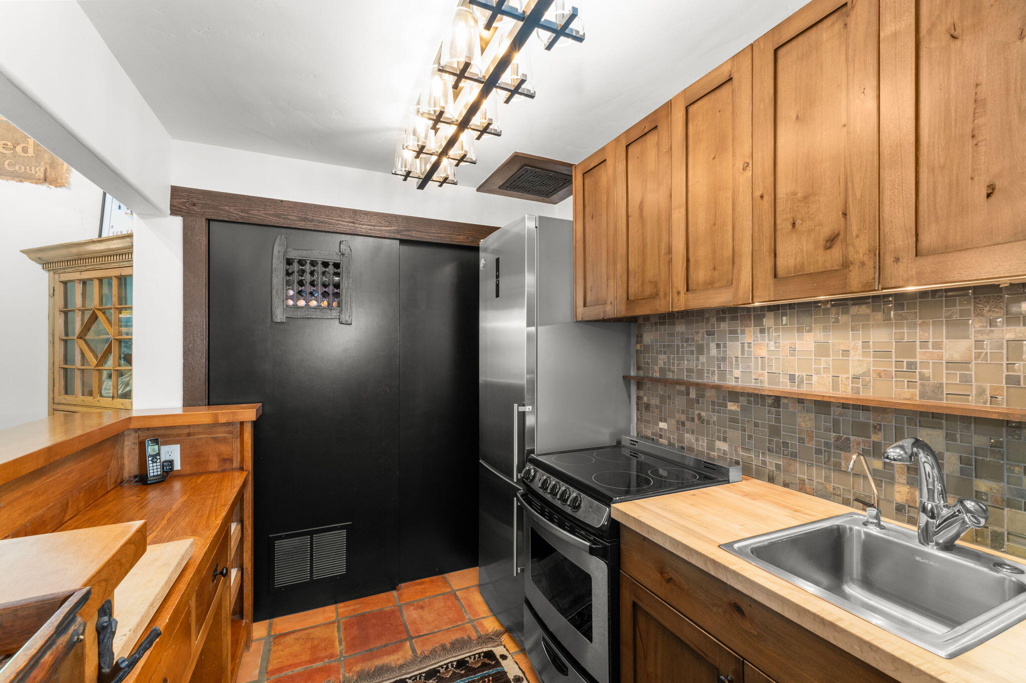 202 Chocolate Gulch Road Ketchum, ID 83340 - Photo 29 of 83 First Level Kitchen