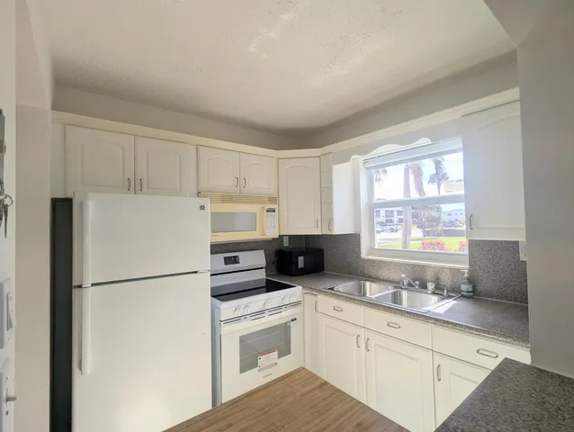 $1,750 | 60 Andover C, West Palm Beach, FL 33417