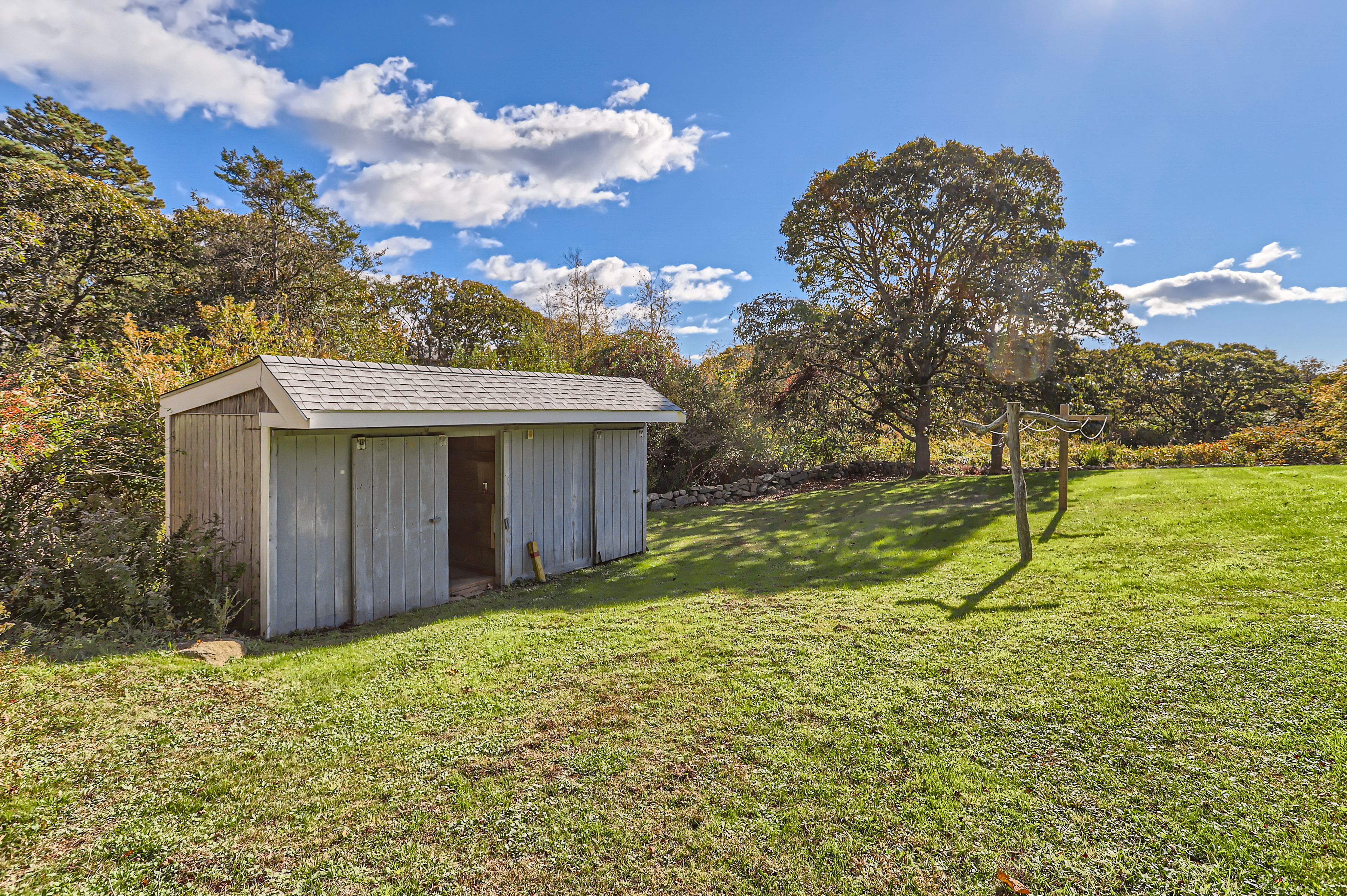 76 State Road Chilmark, MA 02535 - Photo 14 of 79 Turn out shed