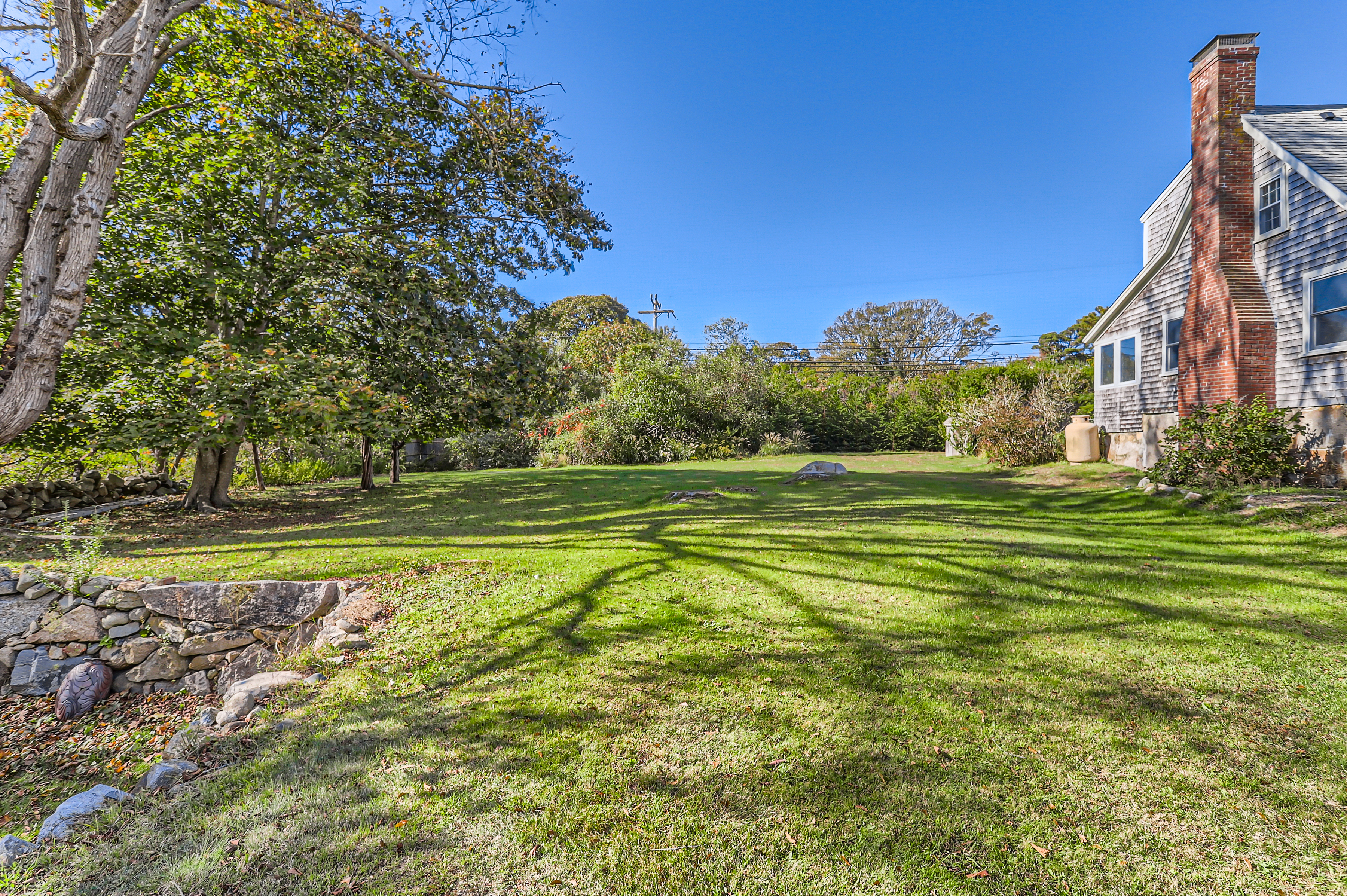 76 State Road Chilmark, MA 02535 - Photo 17 of 79