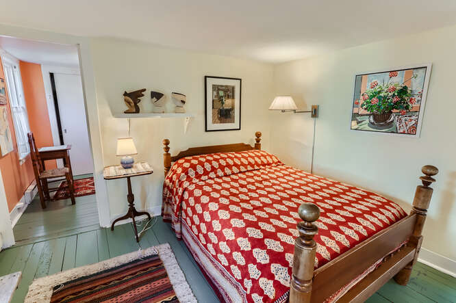 76 State Road Chilmark, MA 02535 - Photo 31 of 79 First floor bedroom