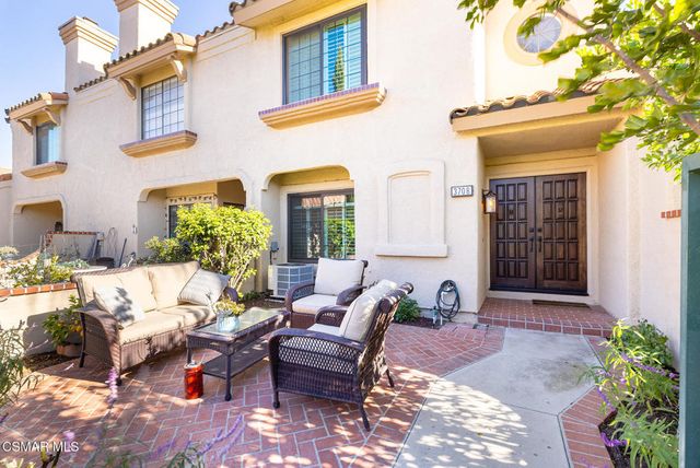 $4,000 | 370 Country Club Drive, Unit B, Simi Valley, CA 93065