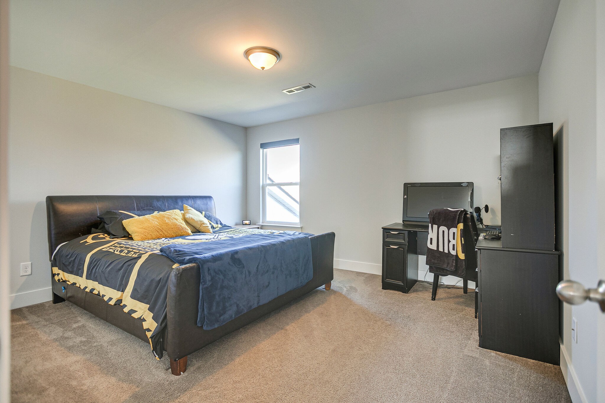 902 Beamon Drive Franklin, TN 37064 - Photo 30 of 41 a living room with a bed and furniture