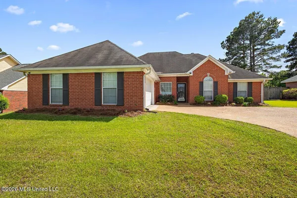 $344,000 | 135 Stratford Drive, Madison, MS 39110