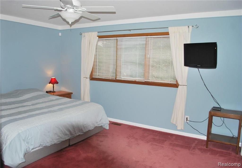 285 Slade Court Rochester Hills, MI 48307 - Photo 15 of 35