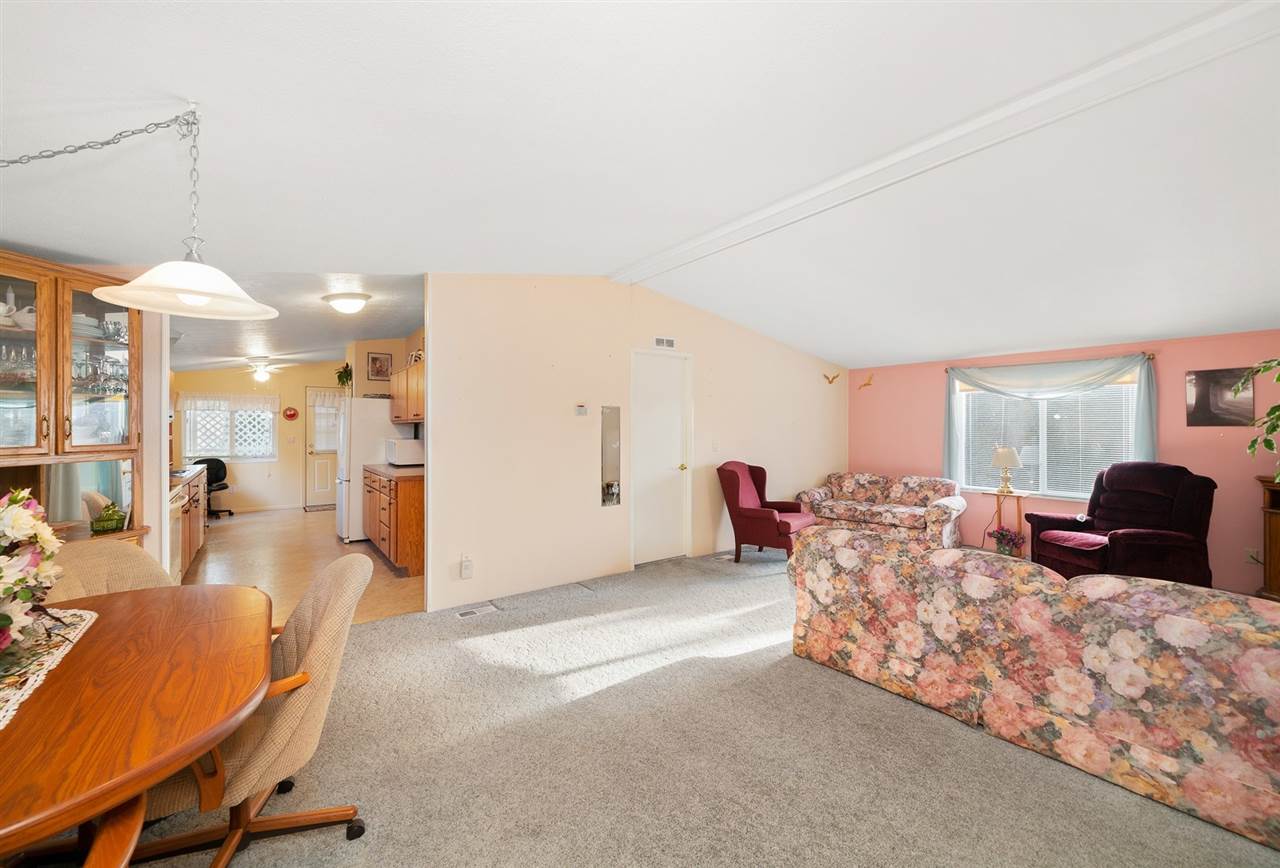 200 Meadowmere Road Deer Park, WA 99006 - Photo 4 of 20 Gallery Image 4