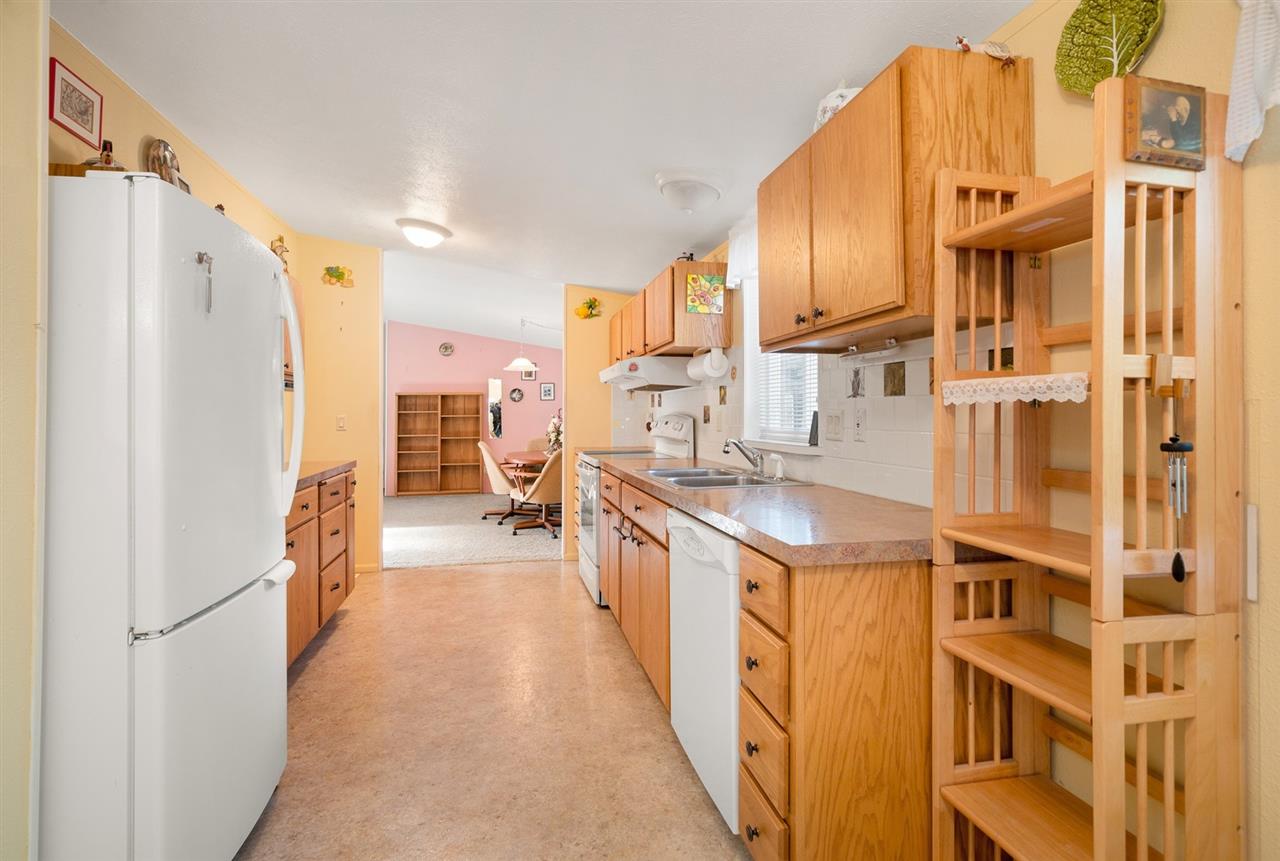 200 Meadowmere Road Deer Park, WA 99006 - Photo 7 of 20 Gallery Image 7
