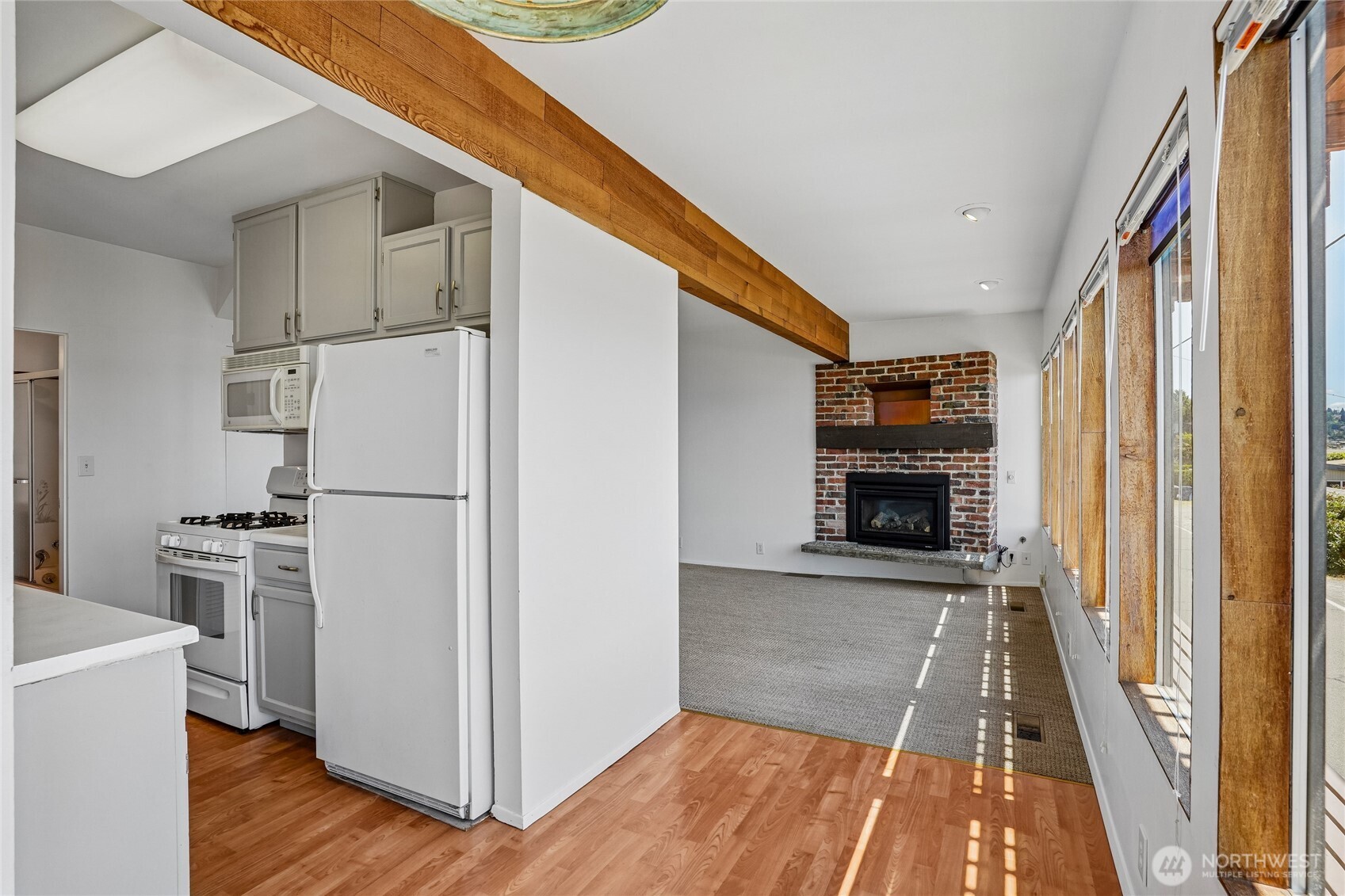 3134 Southwest 172nd Street Burien, WA 98166 - Photo 13 of 38