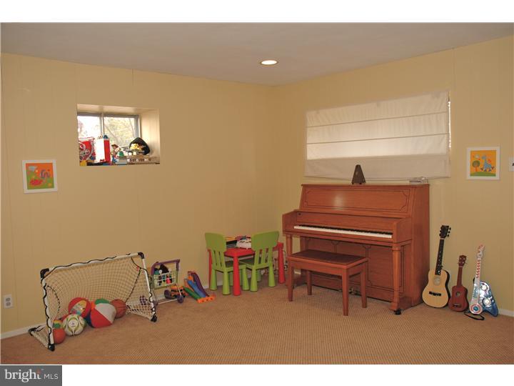 121 Whitemarsh Road Ardmore, PA 19003 - Photo 10 of 20 Family Room