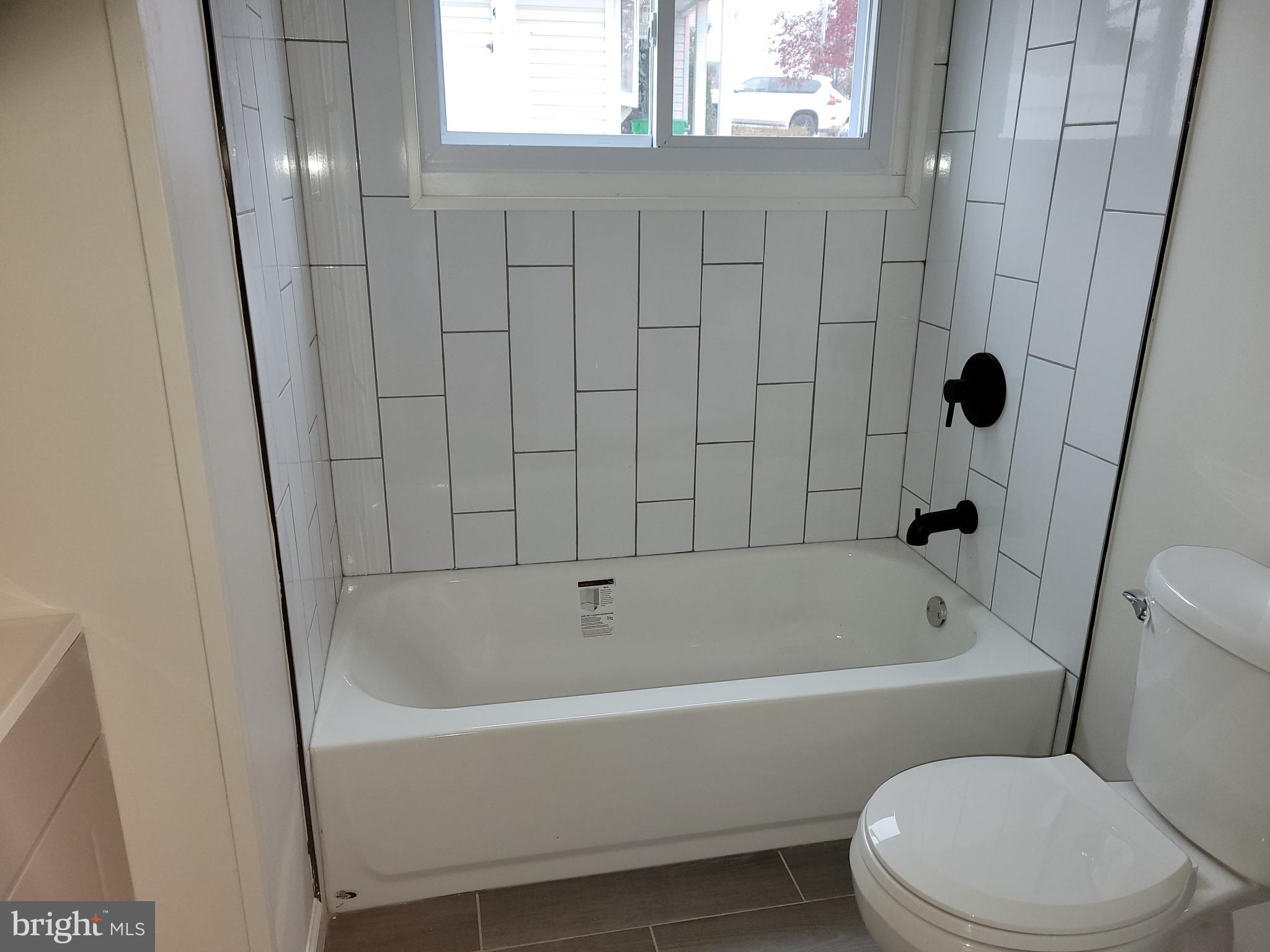 29 Hillside Road Levittown, PA 19056 - Photo 21 of 36 Gallery Image 21