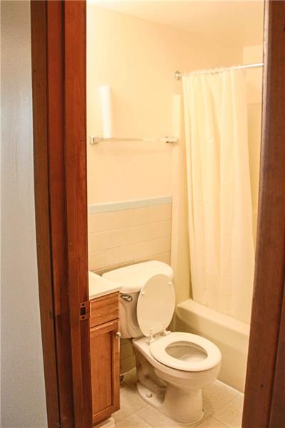 3-4 Rickenbach Street Pittsburgh, PA 15212 - Photo 18 of 21 3 Rickenbach - Bathroom