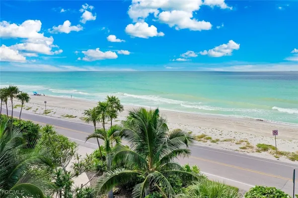 $3,995,000 | 15301 Captiva Drive, Captiva, FL 33924